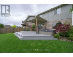 29 BRIDLE PATH STREET - 9