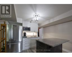 2800 SHEFFIELD PLACE - 32