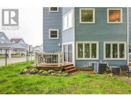 26 - 374 FRONT STREET - 44