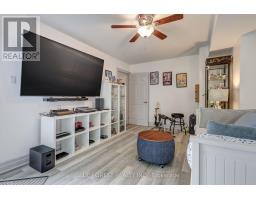 26 - 374 FRONT STREET - 9