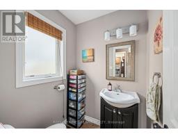 296 SIMCOE STREET - 23