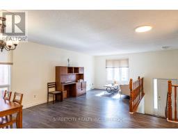10 BARRYDALE CRESCENT - 4