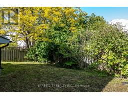 10 BARRYDALE CRESCENT - 46