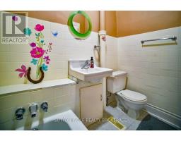102 FRONT STREET W - 18
