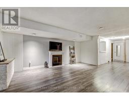 23 WENLOCK CRESCENT - 20