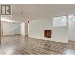 23 WENLOCK CRESCENT - 21
