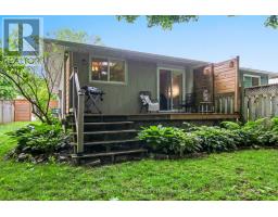 23 WENLOCK CRESCENT - 5