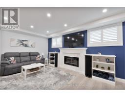 175 BOARDWALK WAY - 27