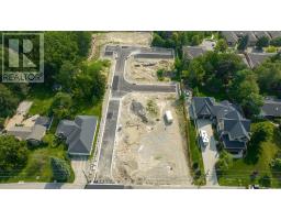 27 - 414 OLD WONDERLAND ROAD - 36