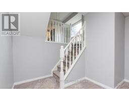33 EDMUNDS CRESCENT - 16