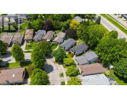 170 OLYMPIC CRESCENT - 45