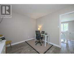 18 THUNDERBIRD CRESCENT - 23