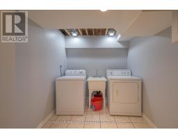 18 THUNDERBIRD CRESCENT - 34