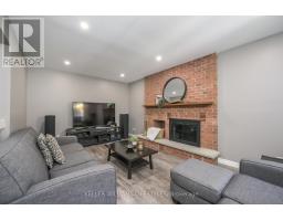 18 THUNDERBIRD CRESCENT - 8