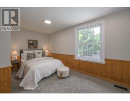 871 FARNHAM ROAD - 40