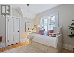 77 BYRON AVENUE E - 32