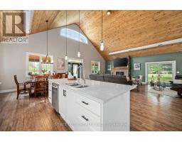 43297 ROBERTS LINE - 15
