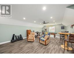 43297 ROBERTS LINE - 37