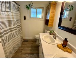 16 VELMA STREET - 20