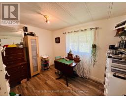 16 VELMA STREET - 25