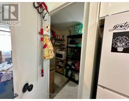 16 VELMA STREET - 27