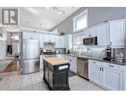 1788 BAYSWATER CRESCENT - 10