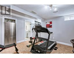 1788 BAYSWATER CRESCENT - 25