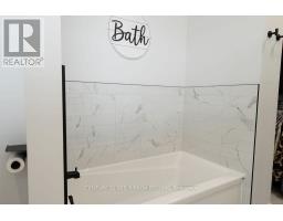 11 BRISCOE CRESCENT - 24