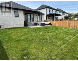 11 BRISCOE CRESCENT - 47