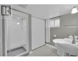 863 MAITLAND STREET - 35