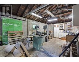 863 MAITLAND STREET - 38