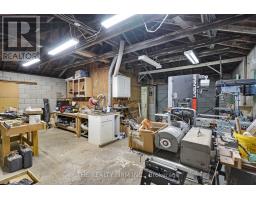 863 MAITLAND STREET - 39