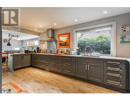 137 ERIE STREET - 10