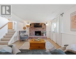 126 HIGHVIEW DRIVE - 33