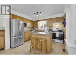 176 ROSSMORE COURT - 10