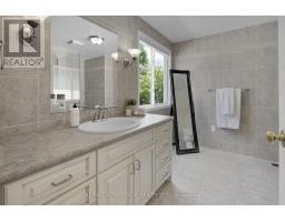176 ROSSMORE COURT - 23