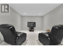 176 ROSSMORE COURT - 32