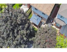 176 ROSSMORE COURT - 40