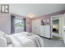 74 JUTTA CRESCENT - 17