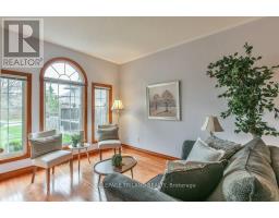41 GREYROCK CRESCENT - 4