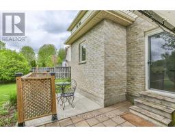 41 GREYROCK CRESCENT - 40