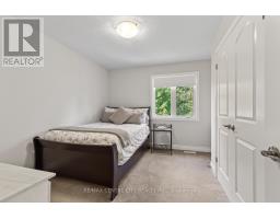 4 ASHBY CRESCENT - 24
