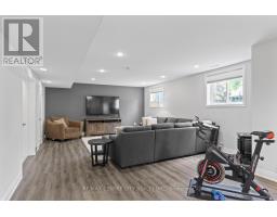 4 ASHBY CRESCENT - 29