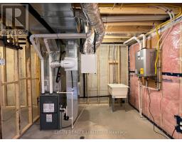 65 BRAUN AVENUE - 23