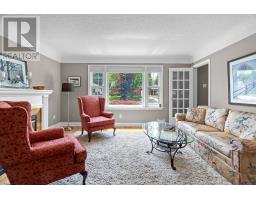 644 PERCY STREET - 10