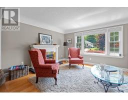 644 PERCY STREET - 11