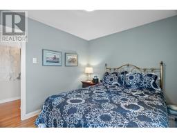 644 PERCY STREET - 25