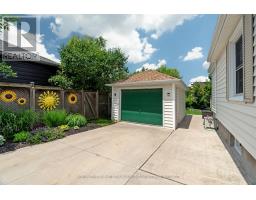 644 PERCY STREET - 47