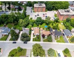 644 PERCY STREET - 5