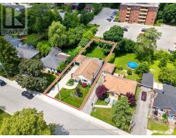 644 PERCY STREET - 6